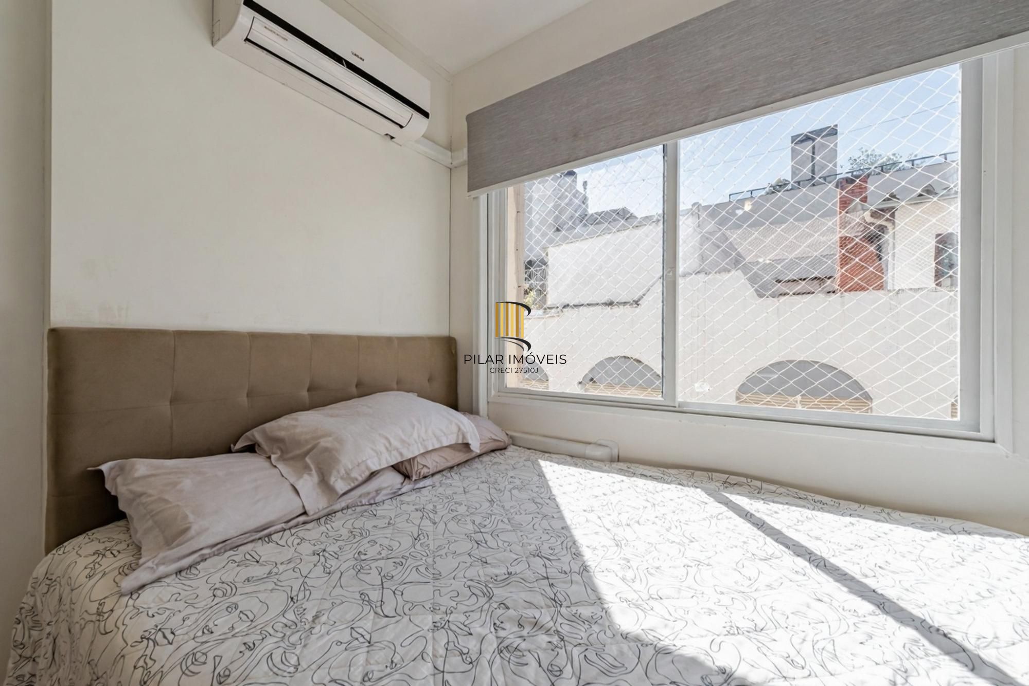 Vende-se cobertura duplex com 3 quartos (1 suíte), 117m² e 1 vaga – Menino Deus