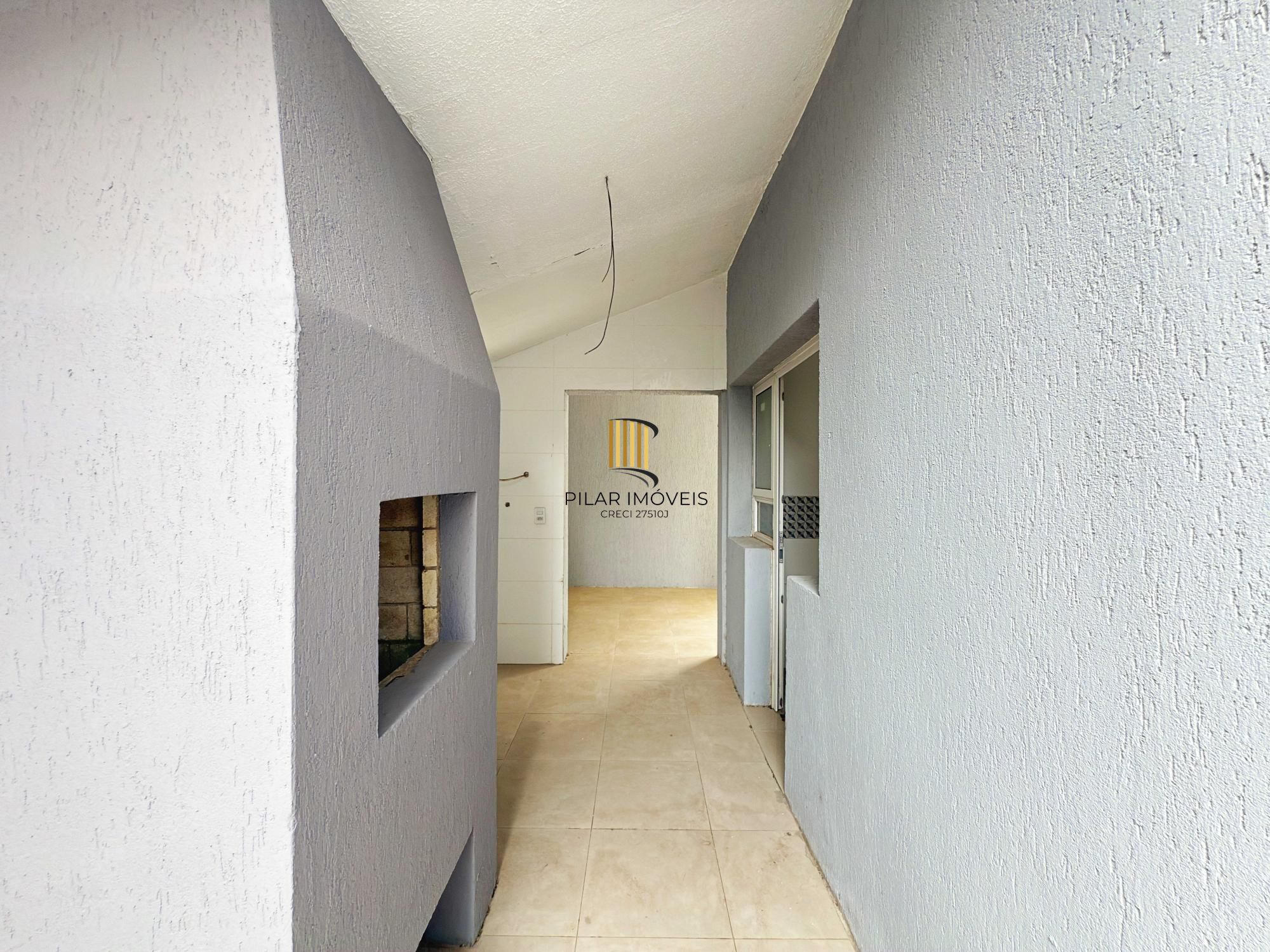 Vende-se casa em condomínio com 4 dormitórios (2 suítes), 3 vagas  – Tristeza