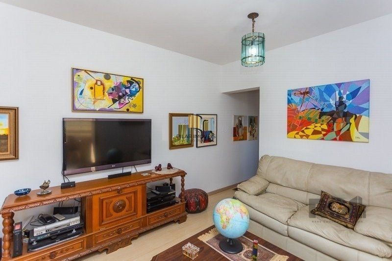 Apartamento 2 dormitórios, 2 banheiros, 1 vaga de garagem no Bairro Independência