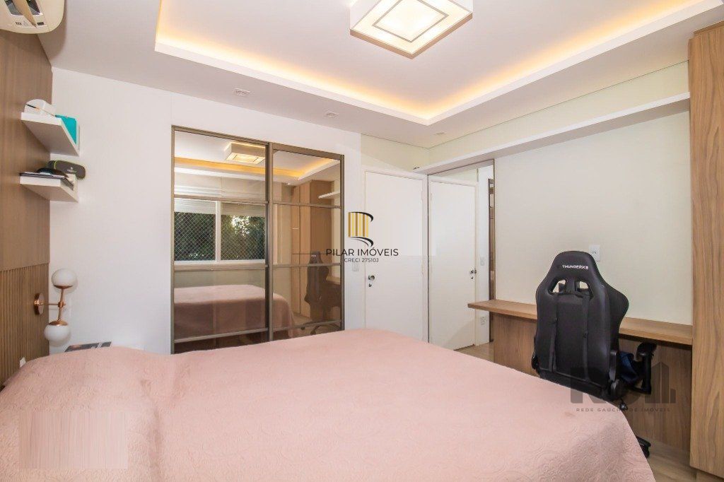 Vende-se belo apartamento a 2 quadras do Parcão, 3 quartos com suíte e vaga coberta - 110m² - Auxiliadora
