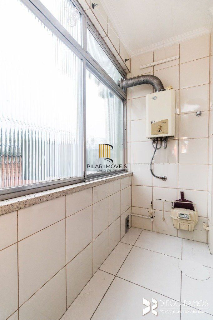 Apartamento para Venda - 79m², 2 dormitórios, 1 vaga - Partenon