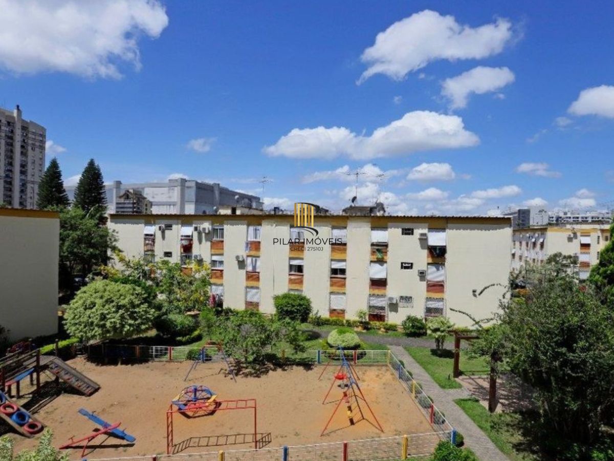 Vende-se apartamento com 2 quartos, 2 vagas – Passo da Areia
