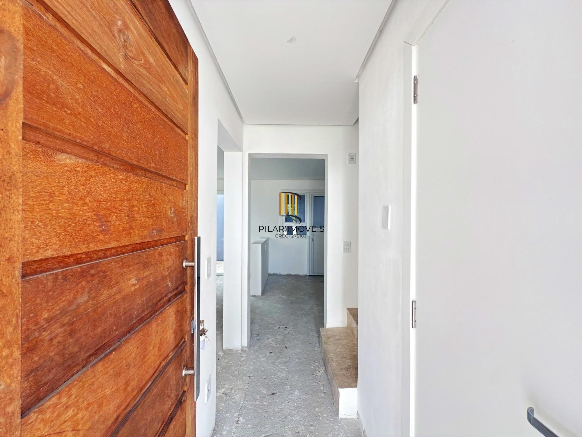 Vende-se casa em condomínio com 4 dormitórios (2 suítes), 3 vagas  – Tristeza