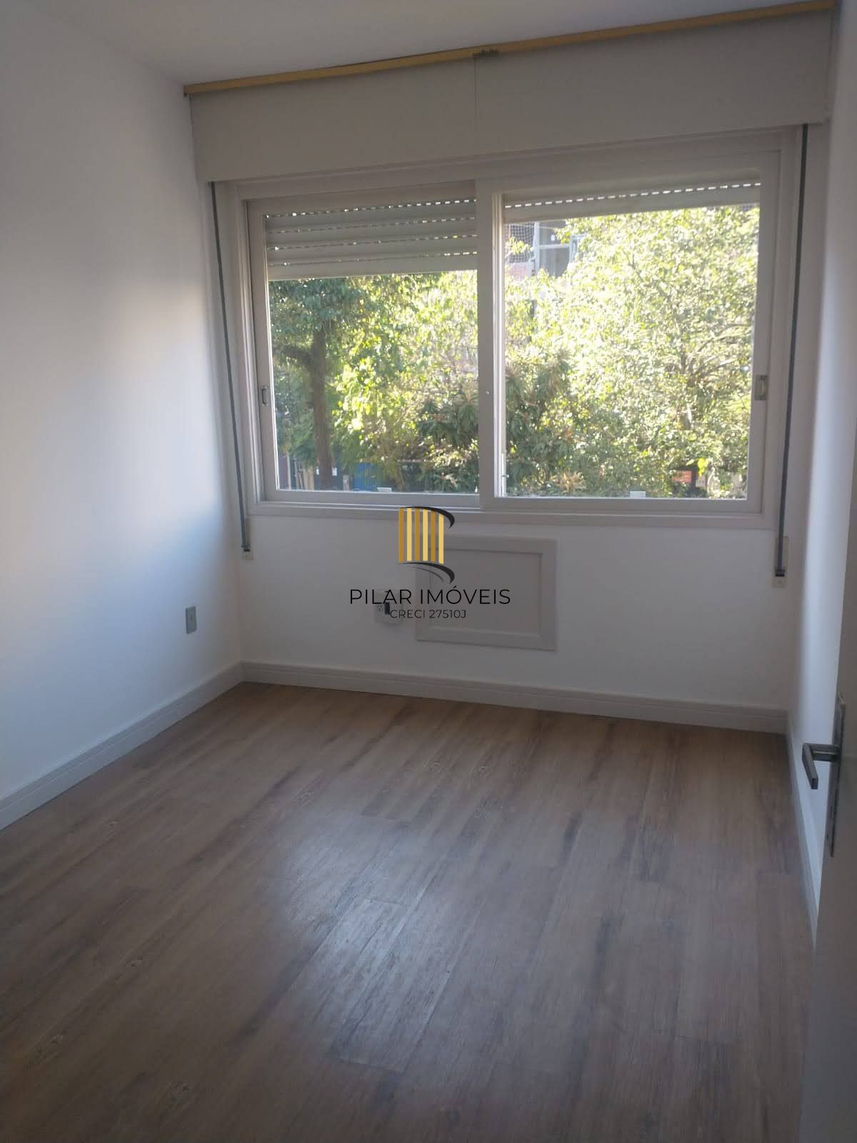Vende-se apartamento com 2 quartos, 58m² e 1 vaga - Auxiliadora