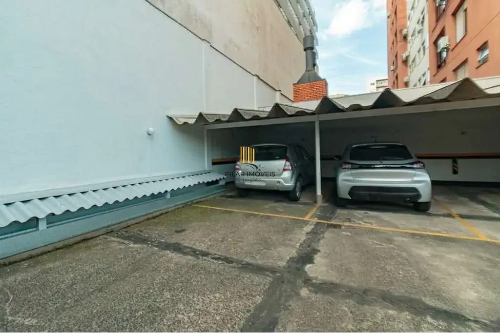 Vende-se apartamento com 3 quartos (1 suíte), 138 m² e 1 vaga – Rio Branco