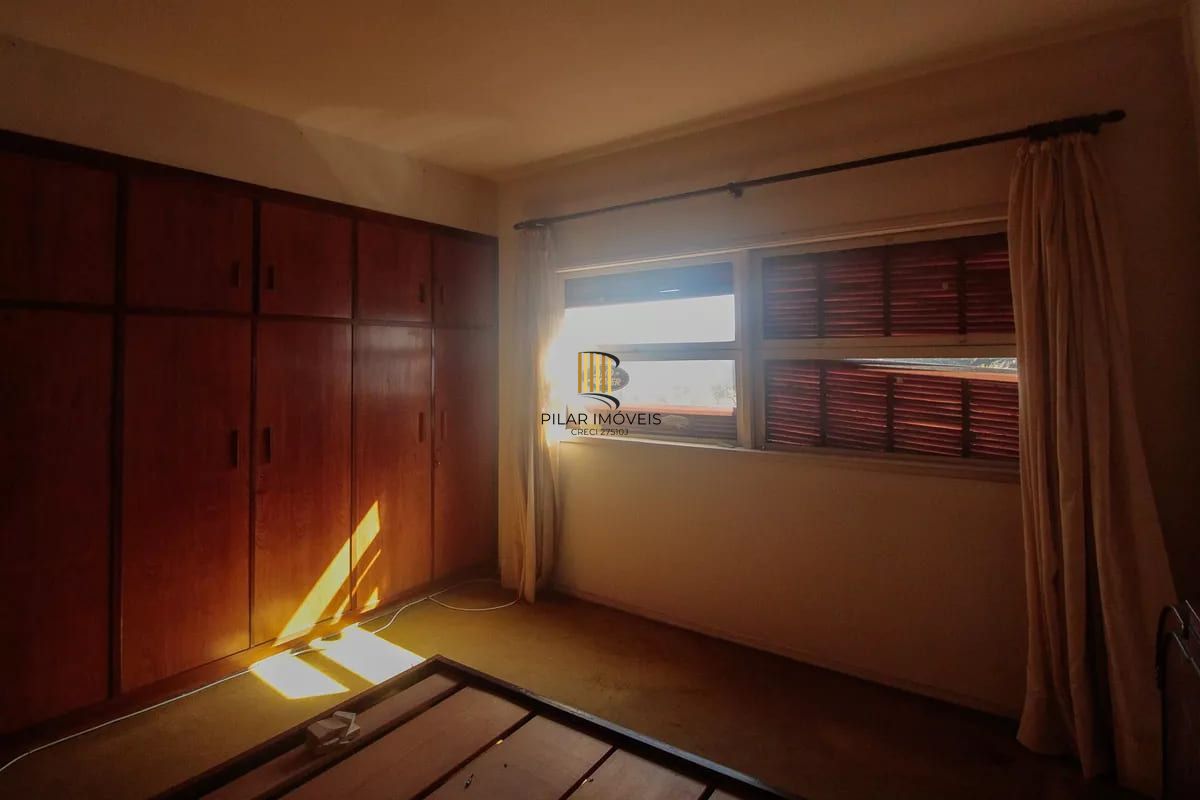 Vende-se apartamento com 4 quartos (1 suíte), 204 m² e 2 vagas - Rio Branco