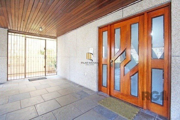 Vende-se bela cobertura 3 quartos com suíte, 2 vagas, dependencia completa em prédio com elevador - 220m² - Floresta