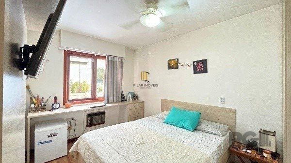 Apartamento com 3 Dormitórios, Suíte e Sacada e 1 vaga - 115m² - Petrópolis