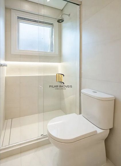 Vende-se luxuosa cobertura com 270m²- 3 suítes, 3 vagas e piscina no Auxiliadora