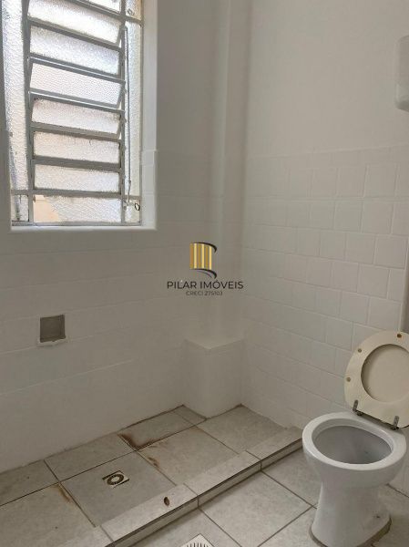 Vende-se apartamento com 2 quartos, 76m², sacada e 1 vaga - Auxiliadora