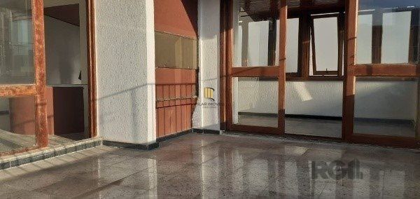 Vende-se bela cobertura de 122m², 2 quartos 2 vagas, desocupado - Auxiliadora