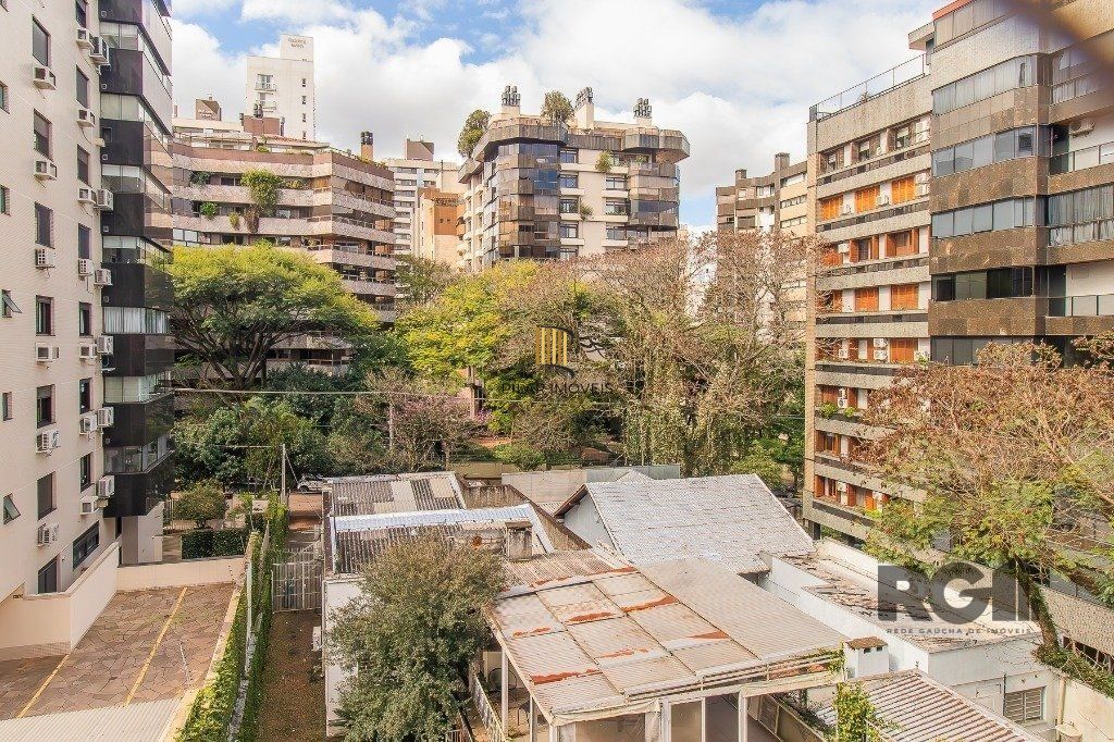 Belo Apartamento 3 quartos com suíte e 2 vagas -  136,24 m² - Petrópolis