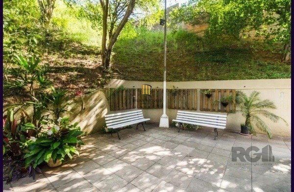 Vende-se apartamento 2 quartos espaçosos com vaga rotatirva próximo ao Mãe de Deus - 54m² - Medianeira