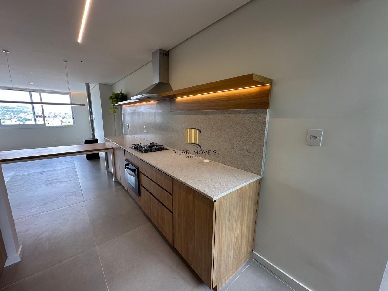 Vende-se apartamento com 3 quartos (2 suítes), 104,6m² e 1 vaga – Petrópolis