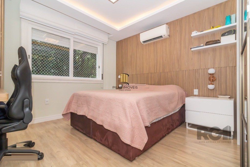 Vende-se belo apartamento a 2 quadras do Parcão, 3 quartos com suíte e vaga coberta - 110m² - Auxiliadora