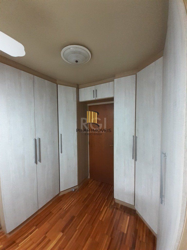 Casa 3 dormitórios, 2 suítes, 4 vagas, 257,52 m² de área privativa, no Bairro Ipanema