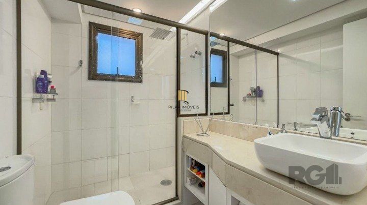 Vende-se apartamento 2 quartos, 1 suíte, 2 vagas – 80m² - Petrópolis
