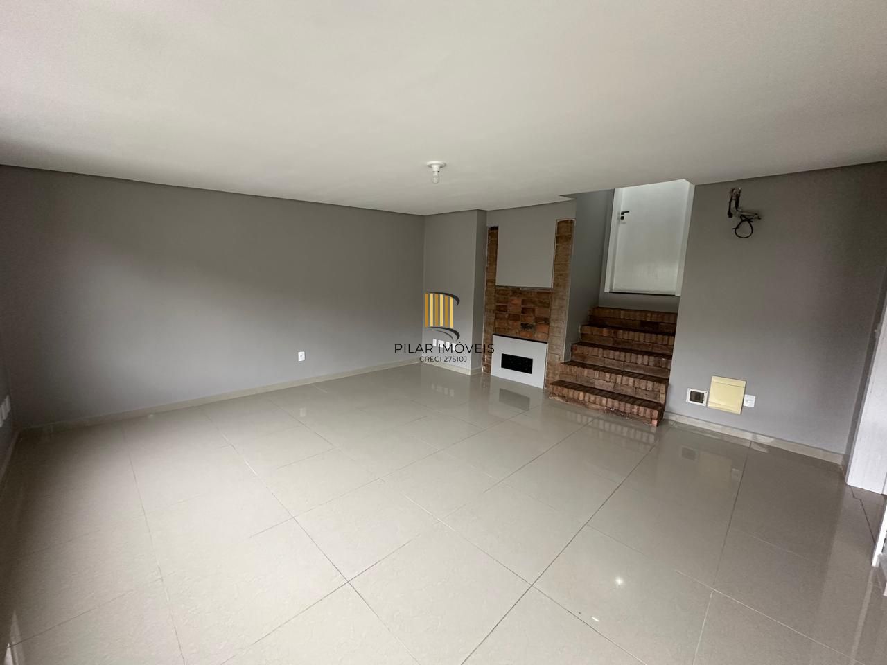 Vende-se cobertura com 2 quartos(2 suítes), piscina, 2 vagas e 235 m² – Mont`Serrat