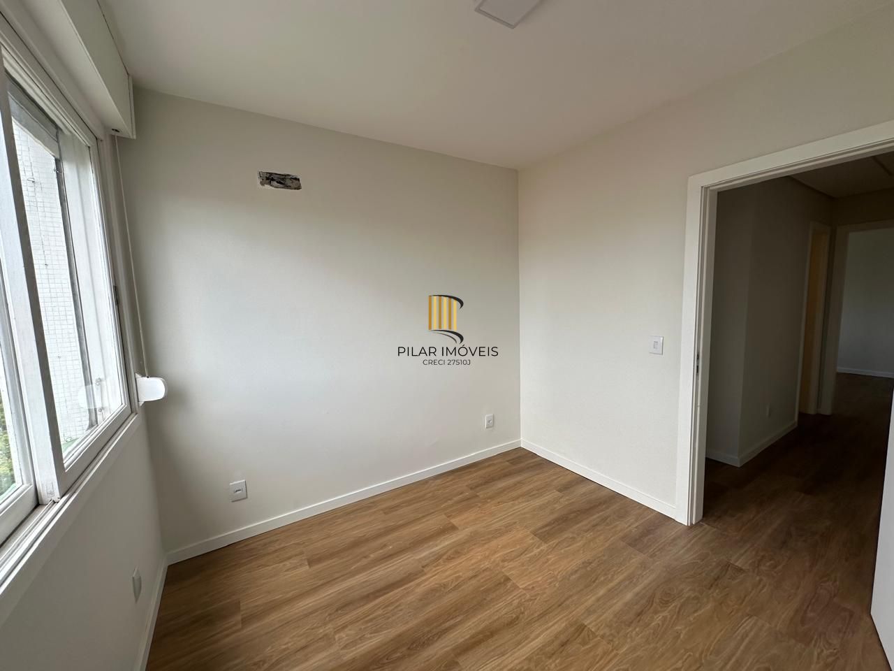 Vende-se apartamento com 3 quartos (2 suítes), 104,6m² e 1 vaga – Petrópolis