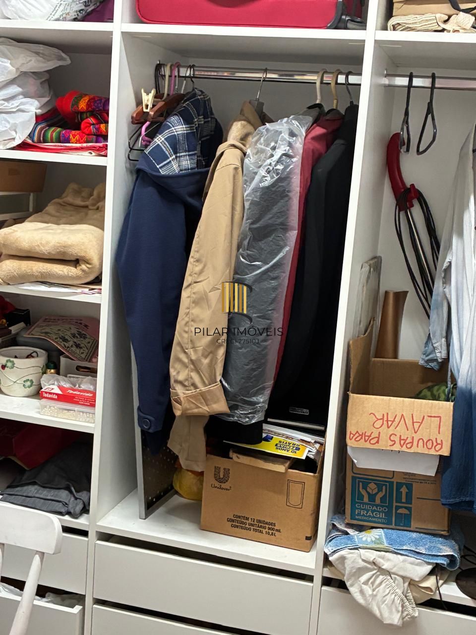 Vende-se apartamento com 2 quartos (1 suíte), 79m² e 2 vagas - Rua Eduardo chartier 190