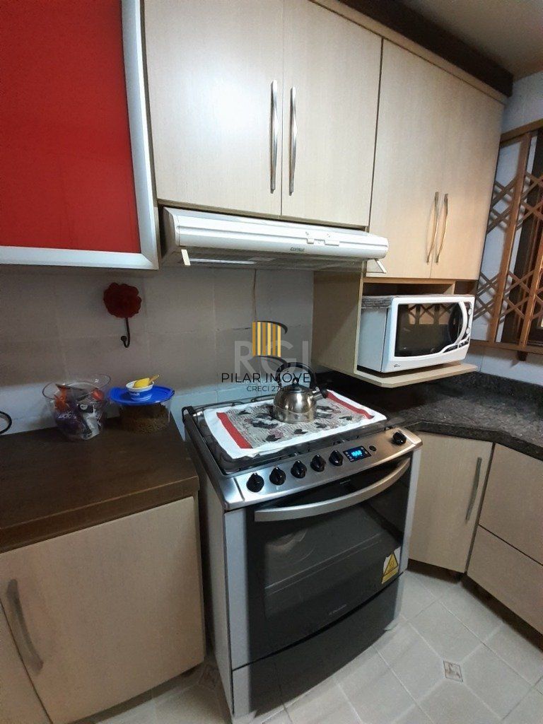 Casa 3 dormitórios, 2 suítes, 4 vagas, 257,52 m² de área privativa, no Bairro Ipanema