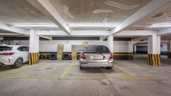 Vende-se apartamento com 3 quartos, 133m² e 2 vagas - Rio Branco