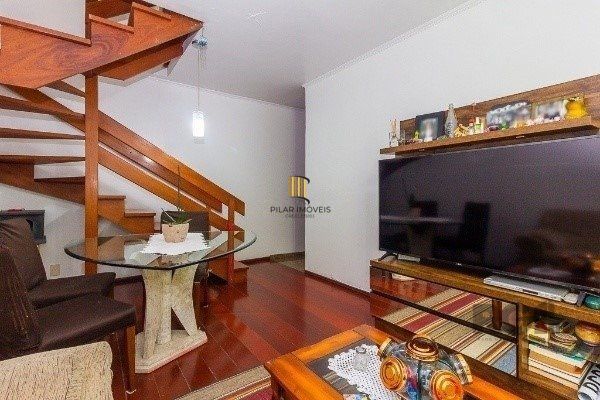 Cobertura para Venda - 100.94m², 3 dormitórios, sendo 1 suites, 2 vagas - Petrópolis