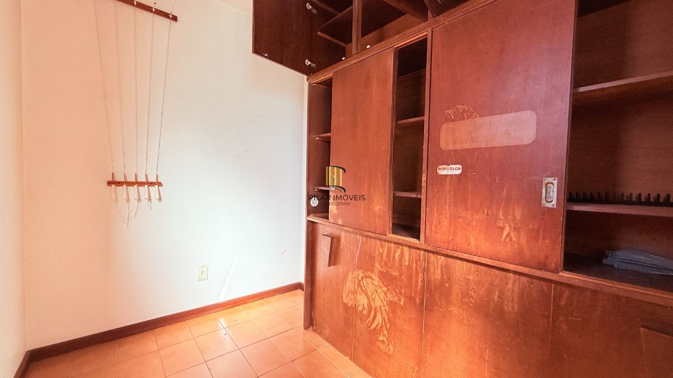 Vende-se apartamento com 3 quartos(1 suíte), sacada, churrasqueira e 1 vaga – 114 m² – Mont’Serrat