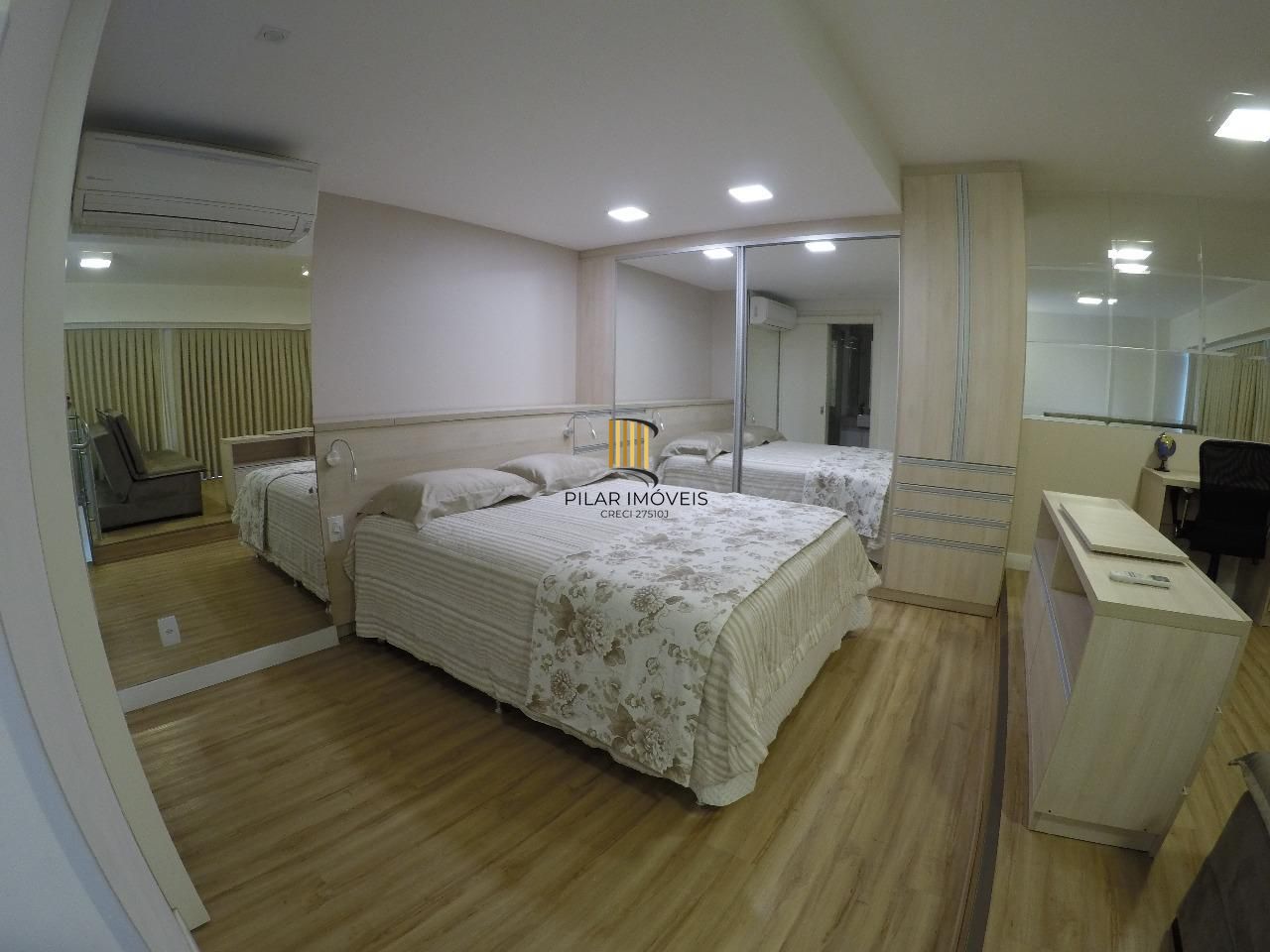 Vende-se apartamento duplex com 1 quarto , 64m² e 2 vagas - Praia de Belas