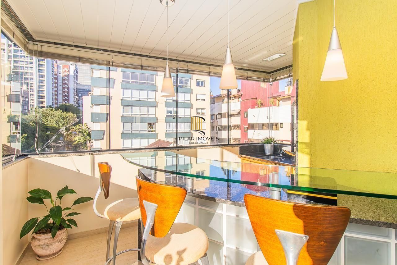 Vende-se apartamento mobiliado com 3 quartos e 134 m² - Mont Serrat