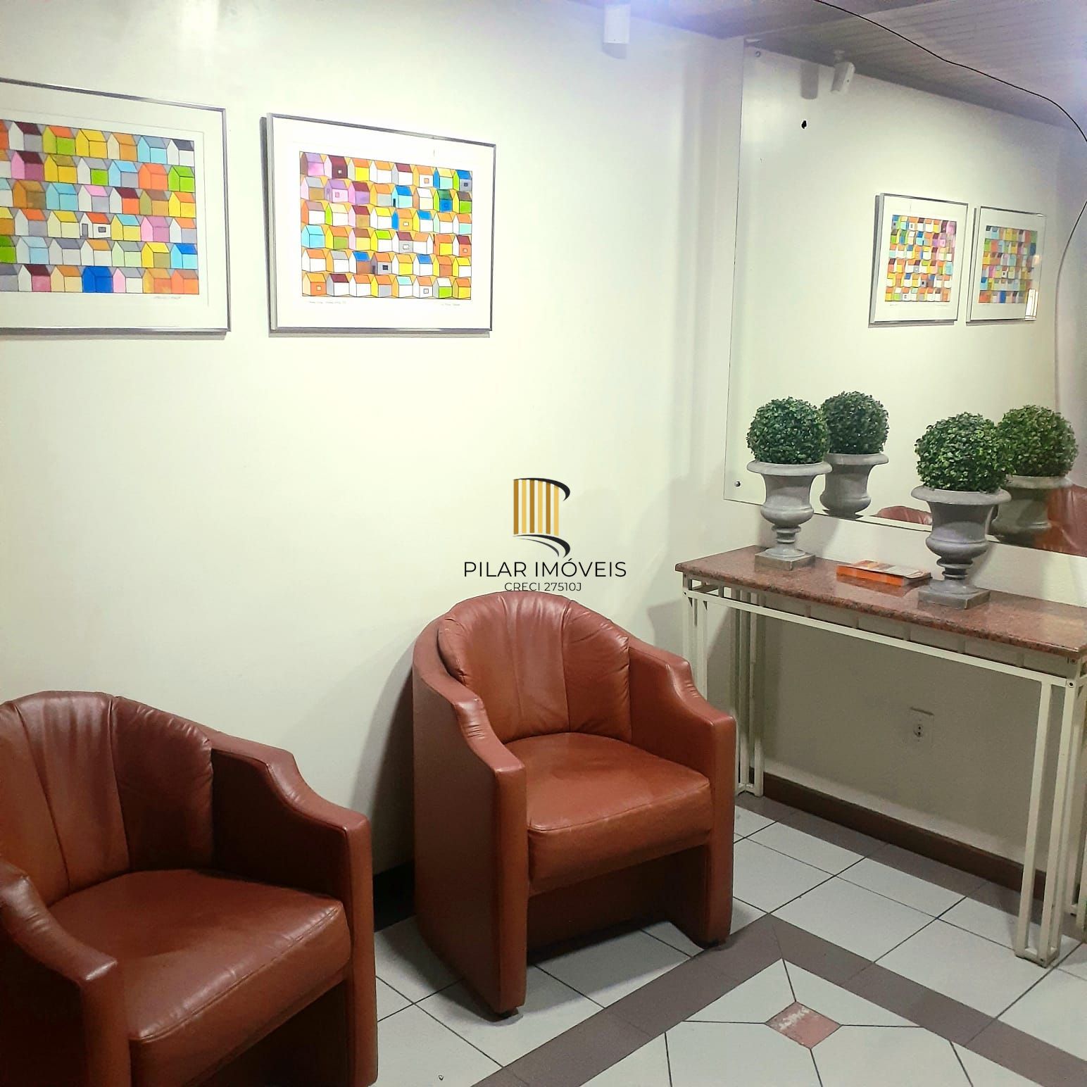 Vende-se apartamento com 1 quarto e 38m² - Bom Fim