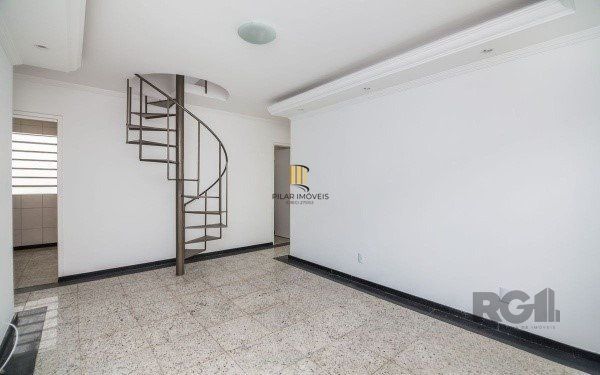 Vende-se bela cobertura de 122m², 2 quartos 2 vagas, desocupado - Auxiliadora