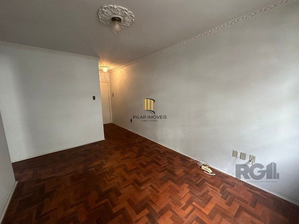 Vende-se apartamento 2 quartos espaçosos com vaga rotatirva próximo ao Mãe de Deus - 54m² - Medianeira