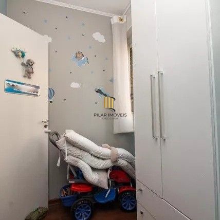 Vende-se apartamento com 2 quartos, 84 m² e 1 vaga - Menino Deus