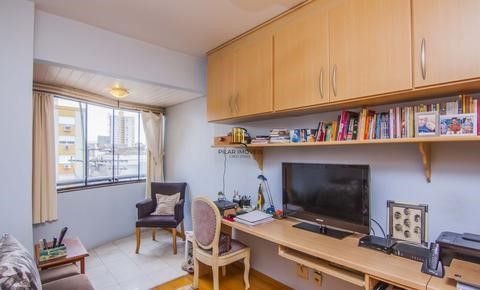 Vende-se apartamento com 3 quartos (1 suíte), 91 m² e 1 vaga – Menino Deus