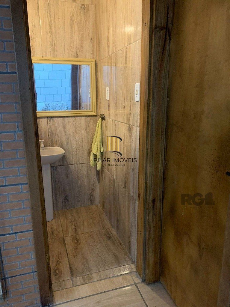 Vende-se casa 3 quartos com suíte e 3 vagas de garagem - 130m² - Jardim Itu Sabará