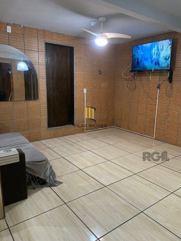 Vende-se casa 3 quartos com suíte e 3 vagas de garagem - 130m² - Jardim Itu Sabará