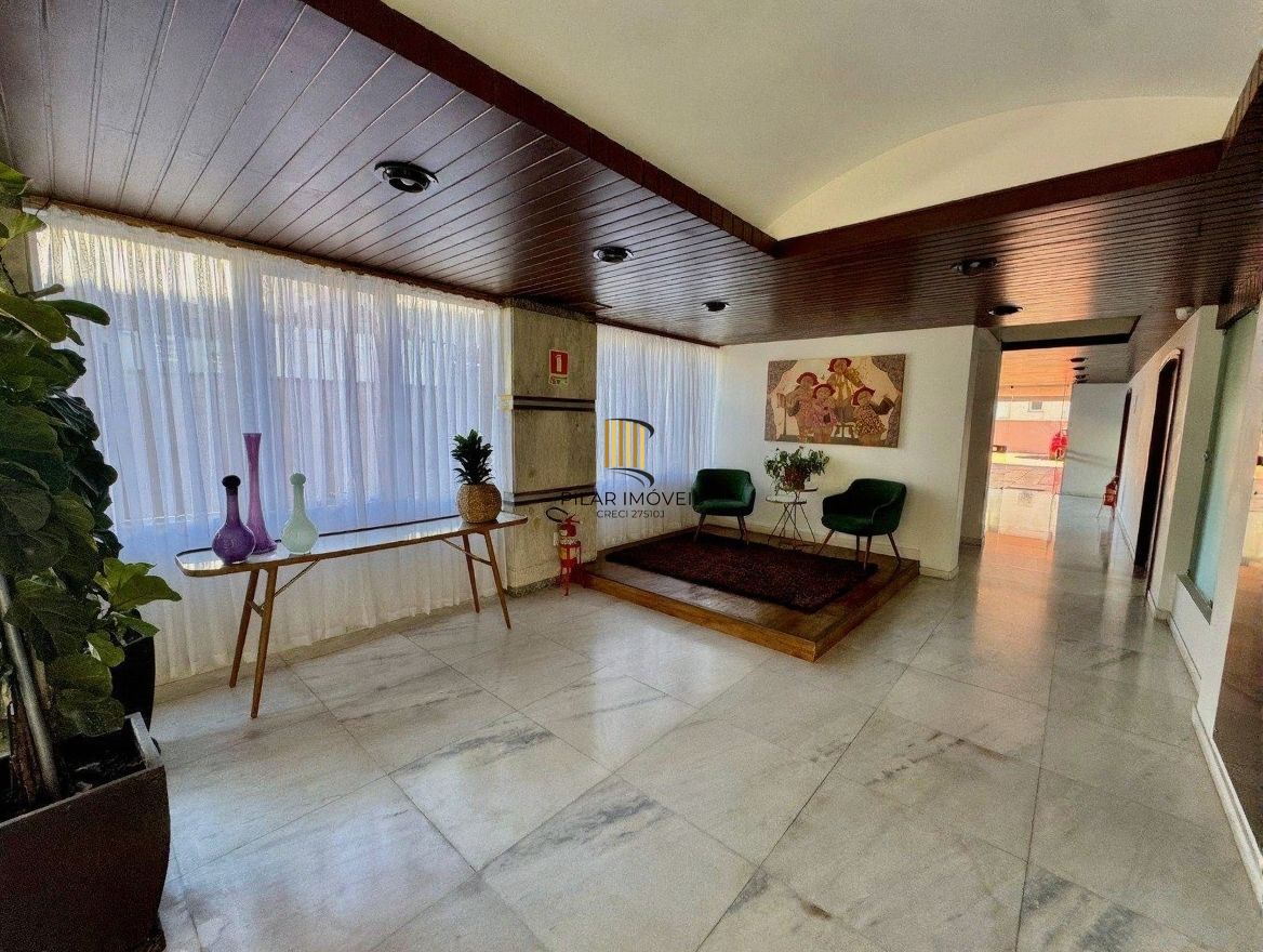 Vende-se apartamento com 3 quartos(1 suíte), 174m² e 2 vagas - Bom Fim