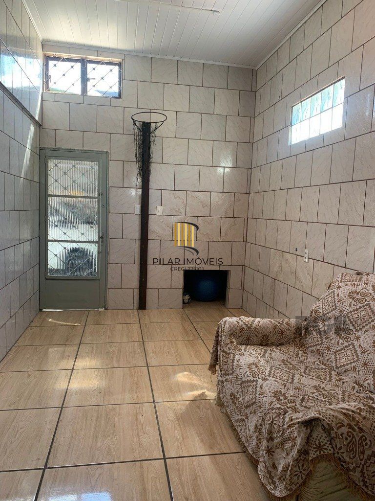 Vende-se casa 3 quartos com suíte e 3 vagas de garagem - 130m² - Jardim Itu Sabará