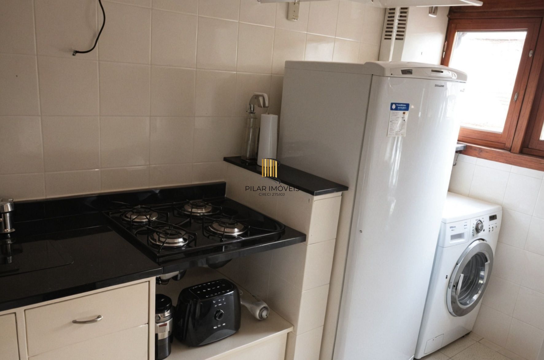 Vende-se apartamento de 1 quarto com 1 vaga - Floresta