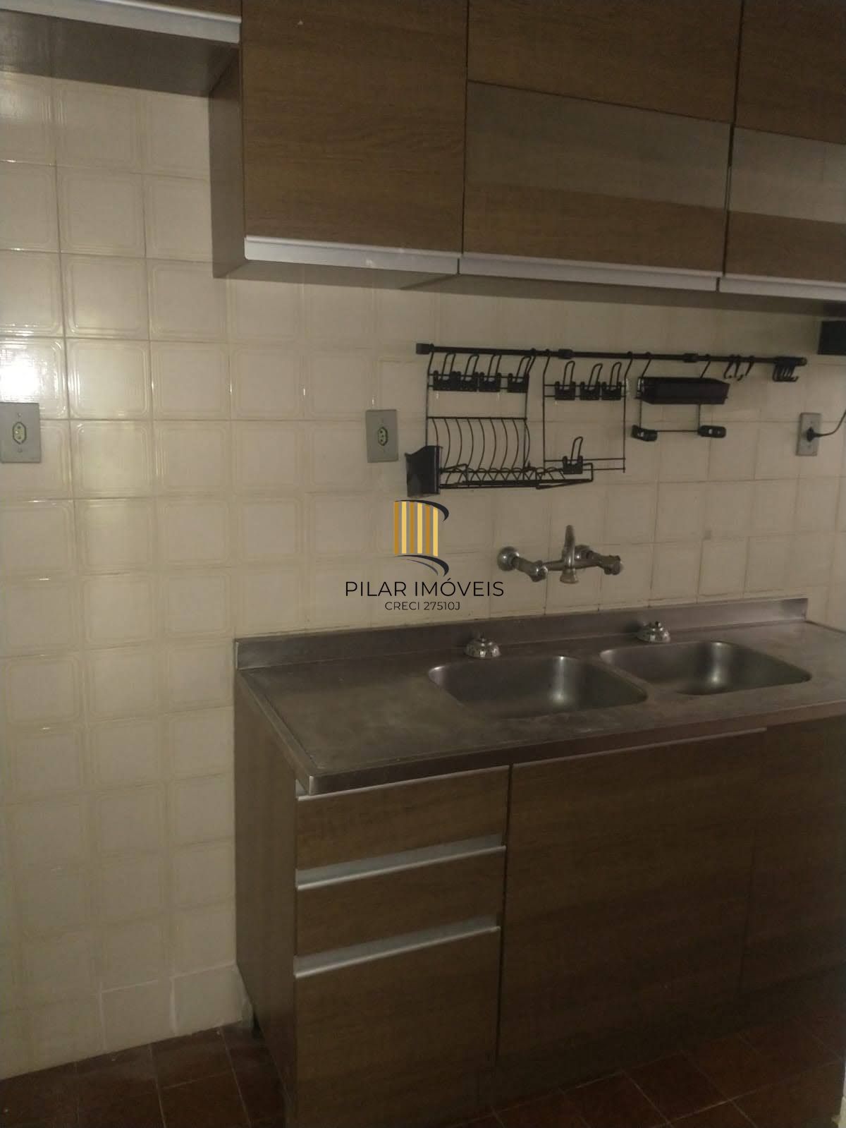 Vende-se apartamento com 2 quartos, 58m² e 1 vaga - Auxiliadora