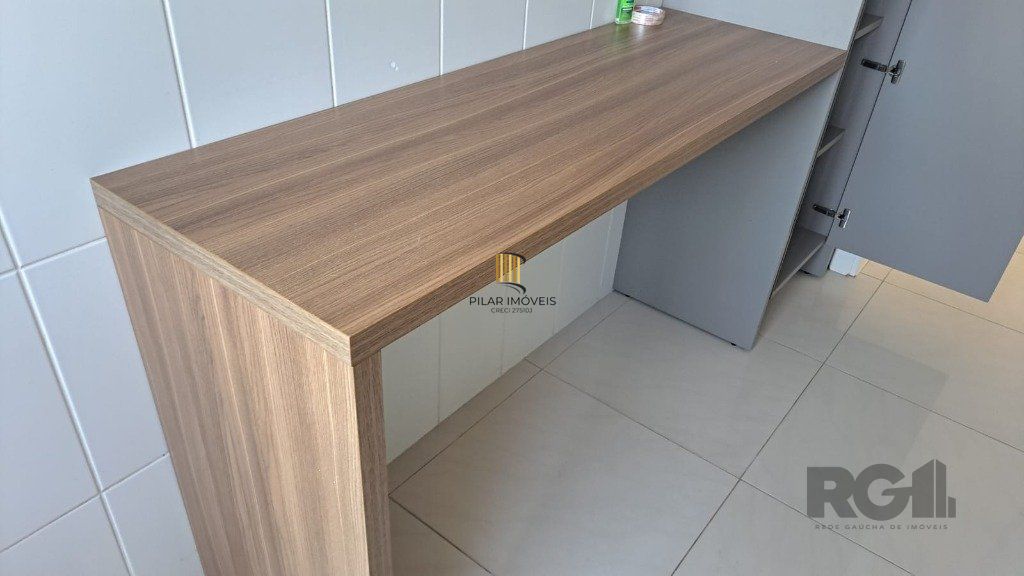 Vende-se apartamento 3 dorm com suíte e sacada 2 vagas cobertas - 126m² - Mont'Serrat