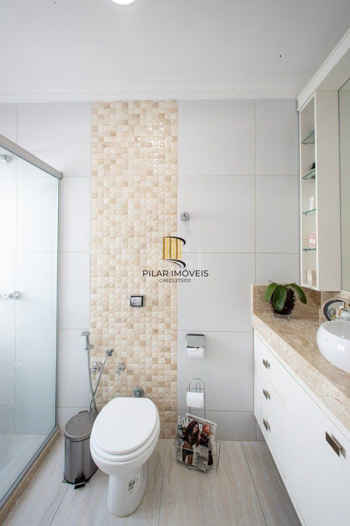 Casa Condominio para Venda - 193.67m², 3 dormitórios, sendo 1 suites, 3 vagas - Chácara das Pedras