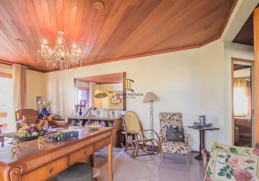 Vende-se cobertura com 3 quartos (1 suíte), 315 m², 2 vagas - Bela Vista