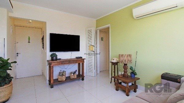 Amplo apartamento 2 quartos com vaga no Menino Deus - 71m²