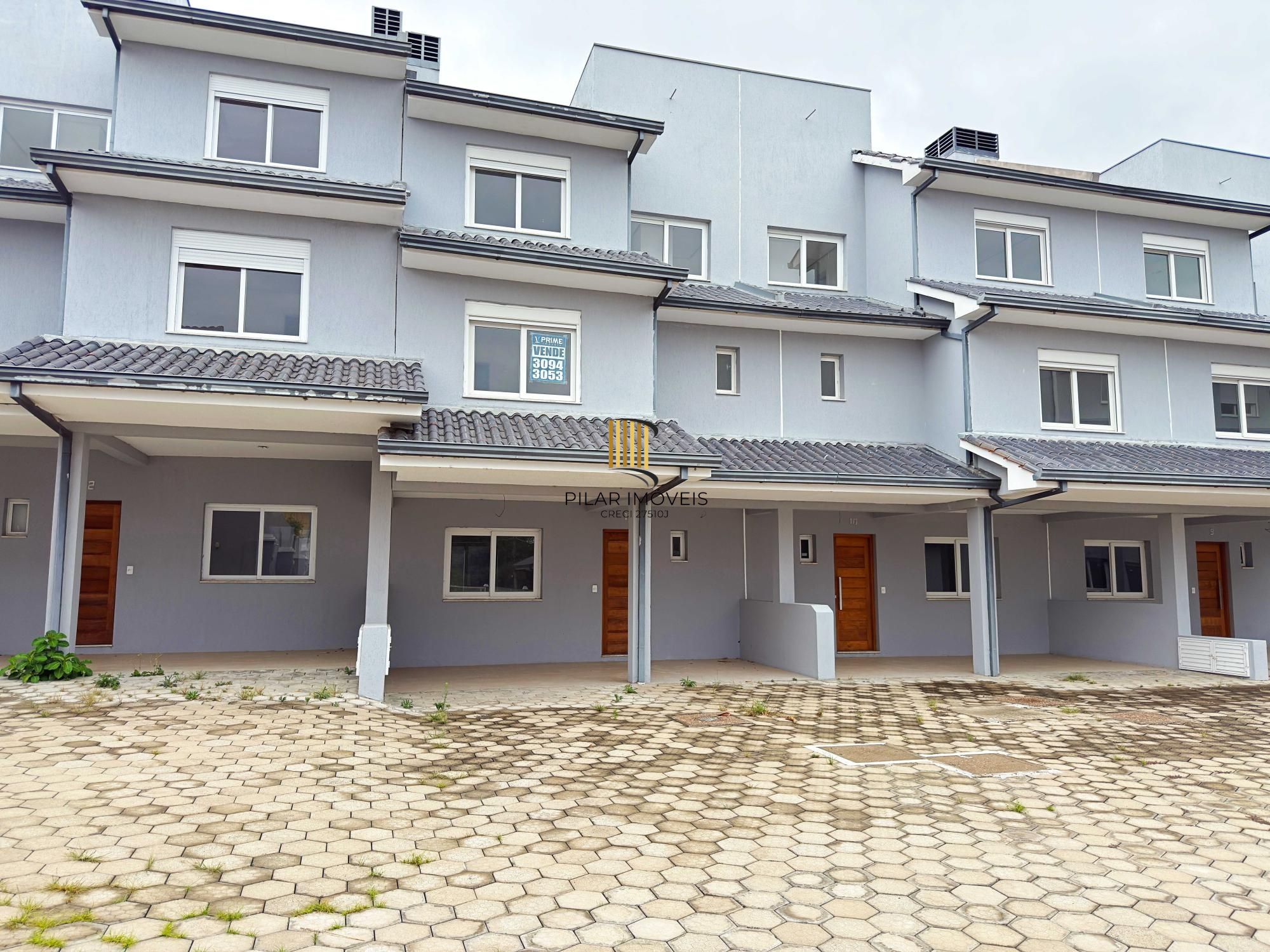 Vende-se casa em condomínio com 4 dormitórios (2 suítes), 3 vagas  – Tristeza