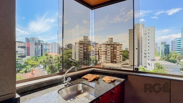 Vende-se amplo apartamento 3 quartos com suítes e 2 vagas ao lado do Parcão - 135m² - Rio Branco