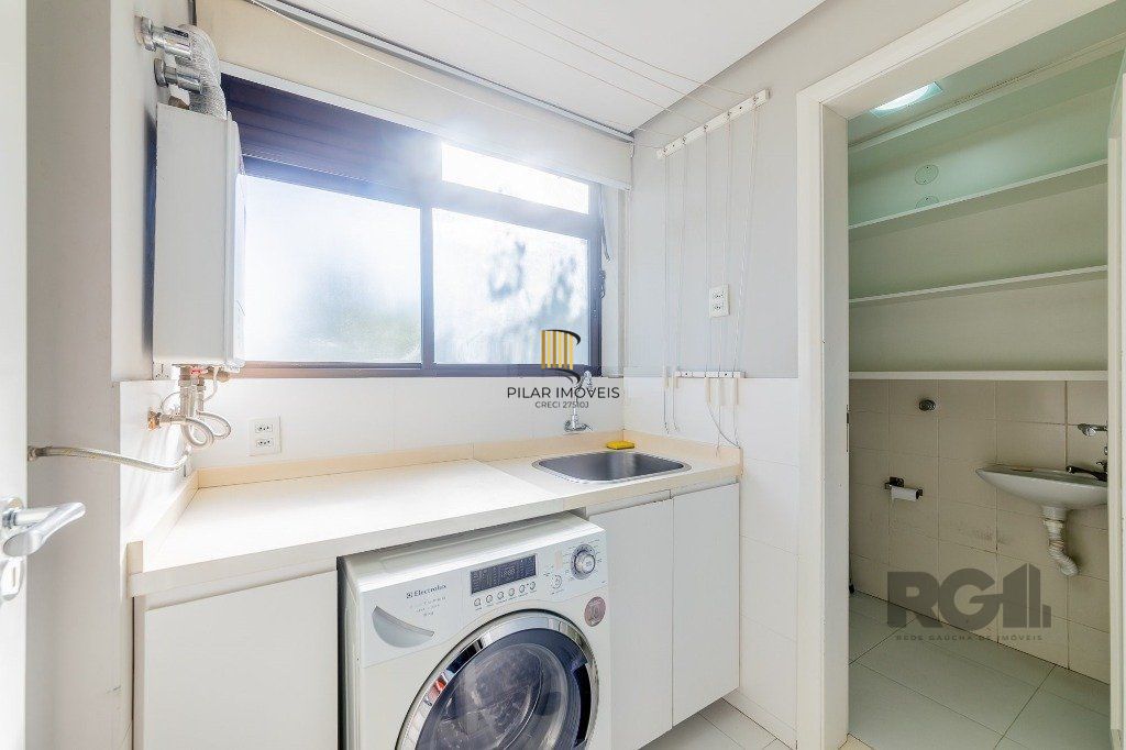 Vende-se excelente apartamento 2 quartos c/ 2 suítes, 2 vagas, living com lareira, sacada e churrasqueira - 98m² - Auxiliadora