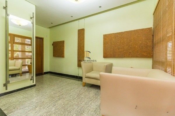 Amplo apartamento com 3 dormitórios, churrasqueira e hidromassagem - 222m² - Petrópolis