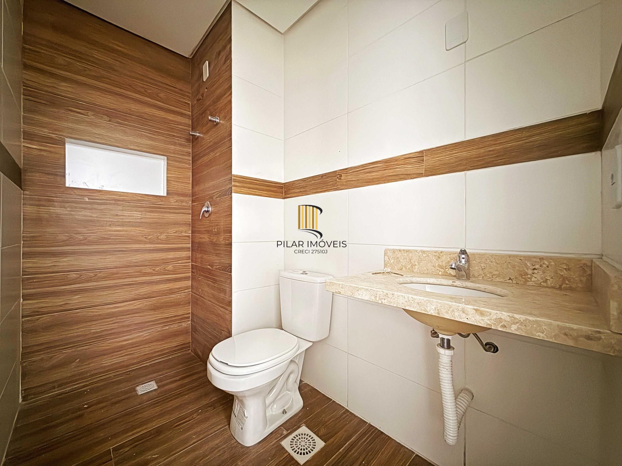 Vende-se casa em condomínio com 4 dormitórios (2 suítes), 3 vagas  – Tristeza